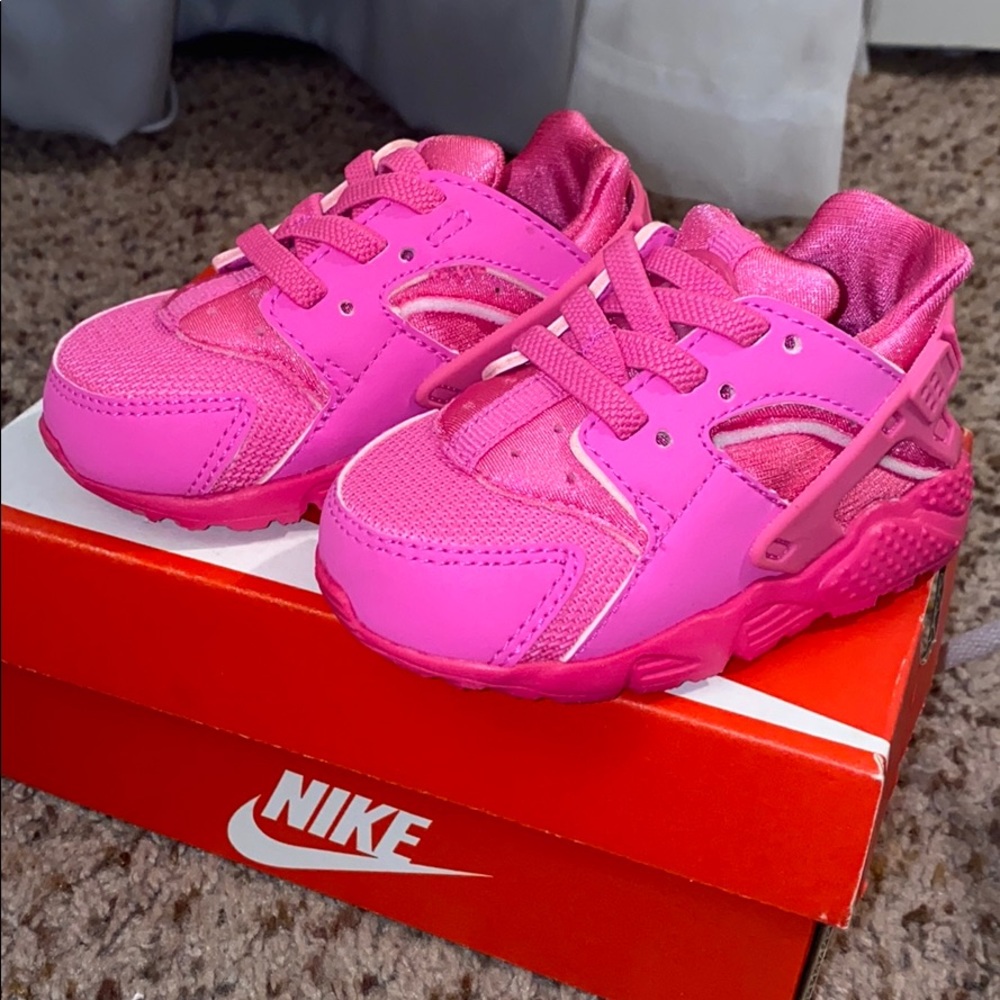 Nike Toddler Hurraches